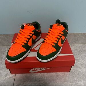 Nike two-tone stitching casual sneakers